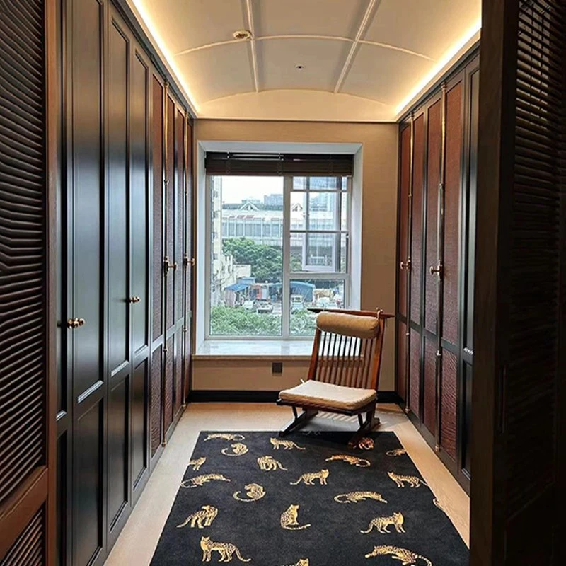 American Vintage Walk-in Closet