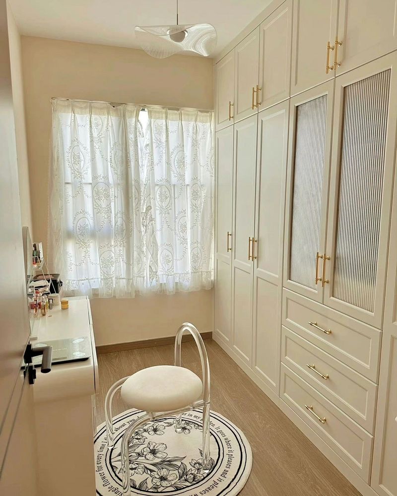 neoclassical white walk-in closet design001 neoclassical white walk-in closet design001
