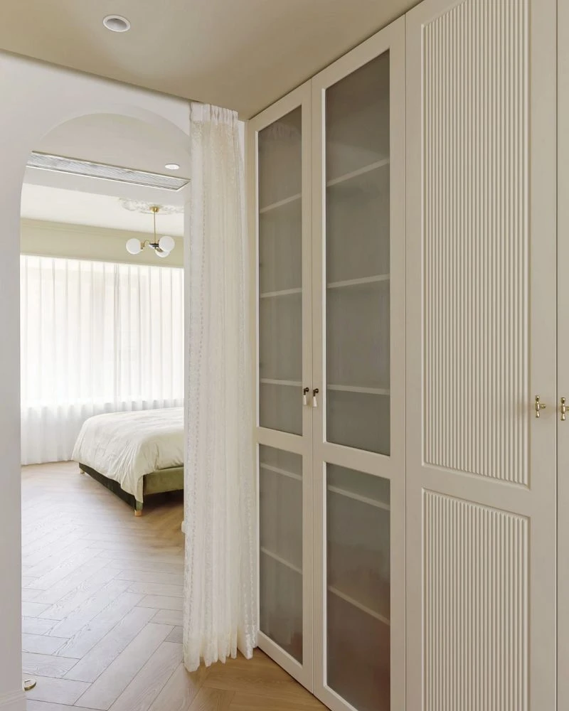 vertical grooved panel wardrobe doors001 vertical grooved panel wardrobe doors001