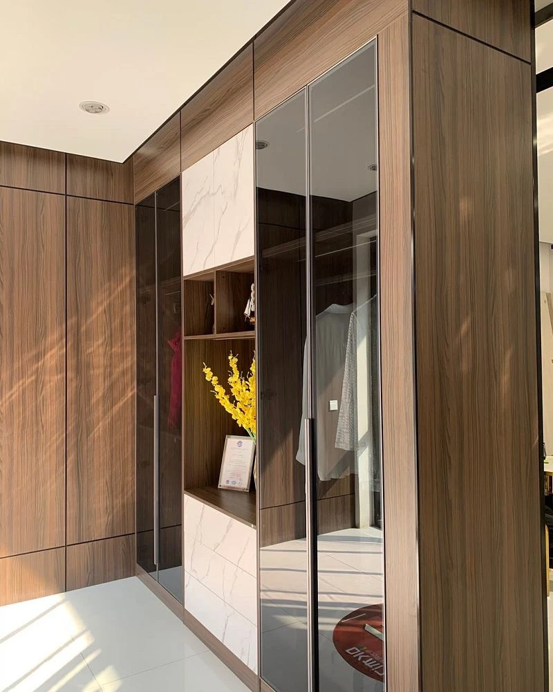 open display shelf storage organizer in walk-in closet001 open display shelf storage organizer in walk-in closet001