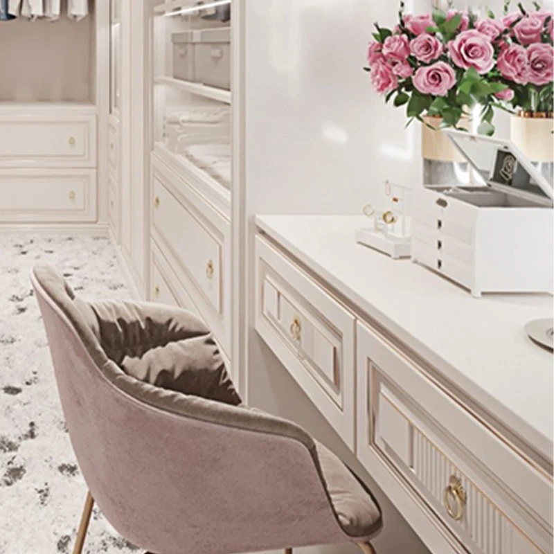 walk-in closet French luxury style (5)